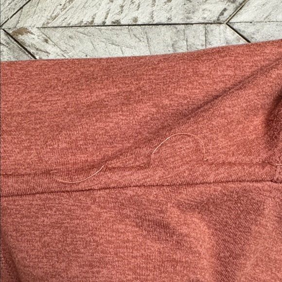 Vuori Halo Performance Hoodie - Picture 13 of 13